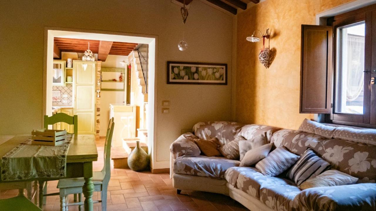 Il Casale Di Fiore Cannara Eksteriør bilde