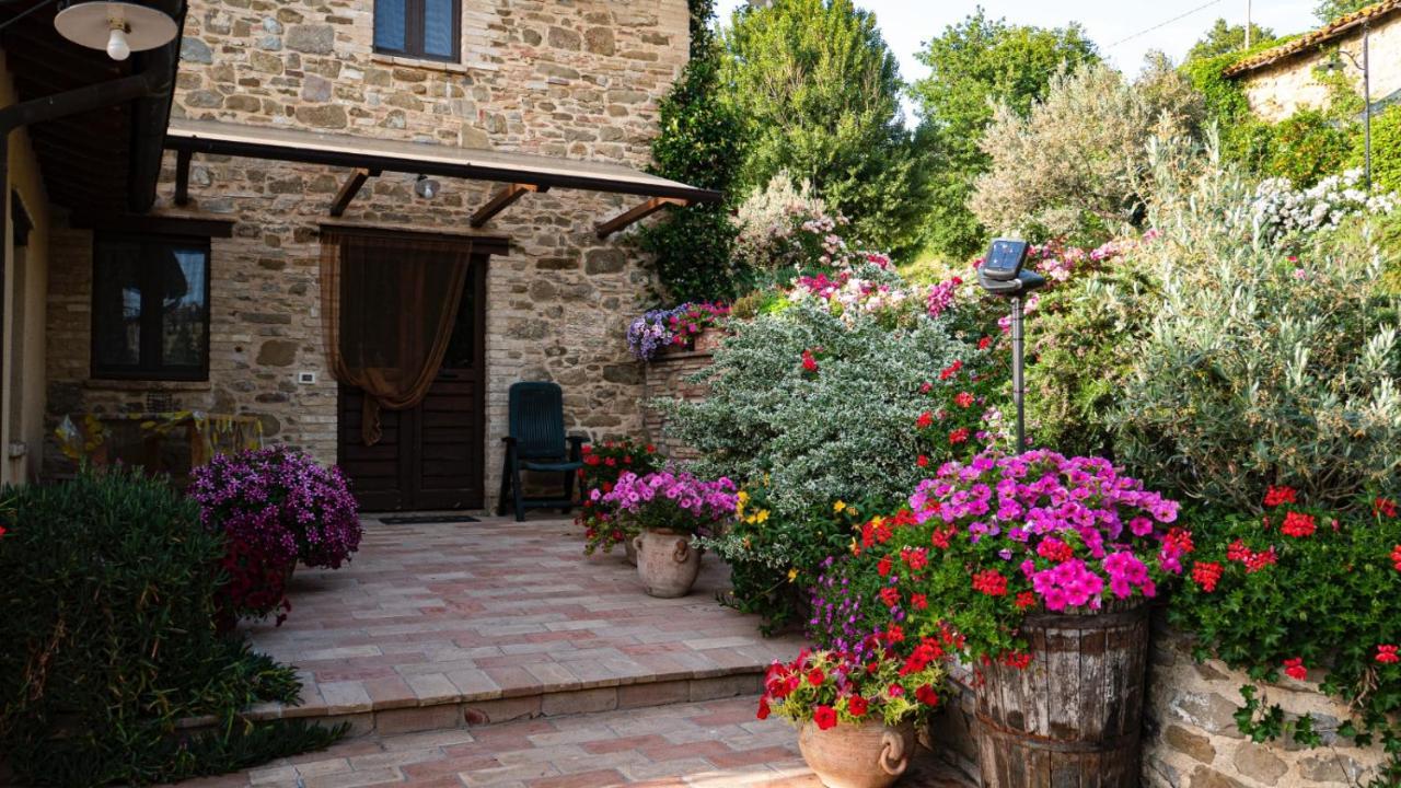 Il Casale Di Fiore Cannara Eksteriør bilde