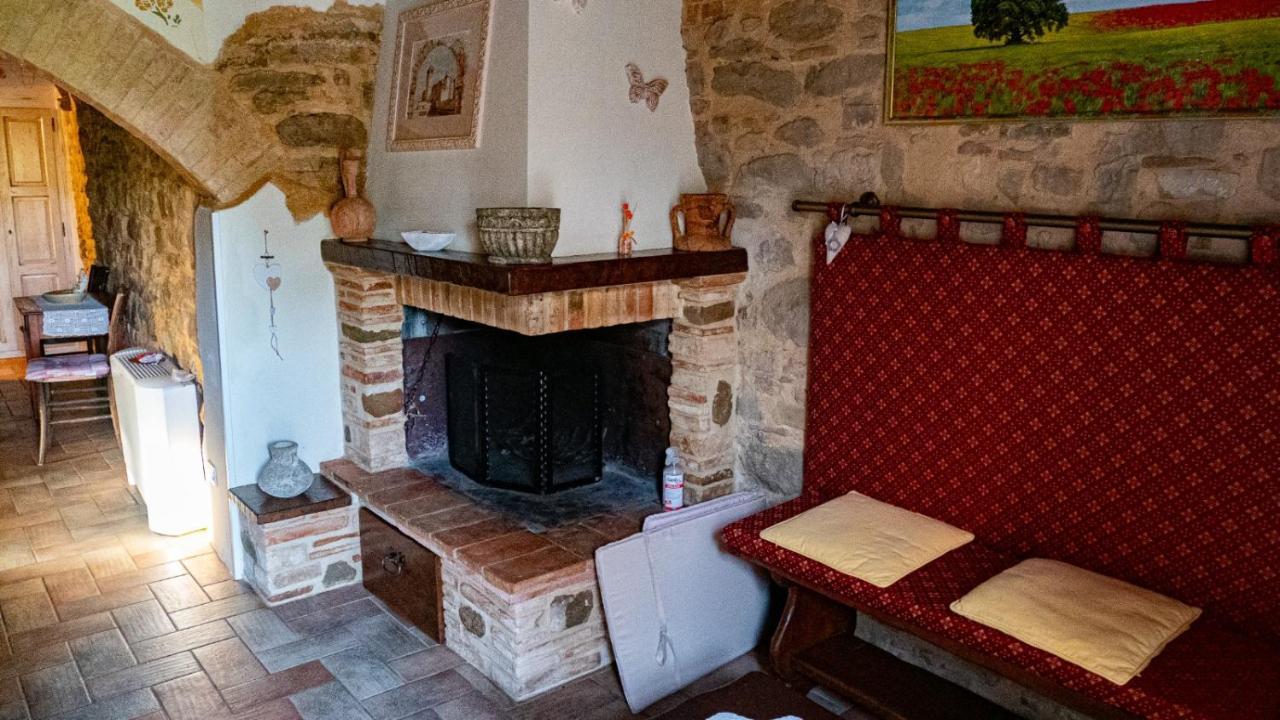 Il Casale Di Fiore Cannara Eksteriør bilde