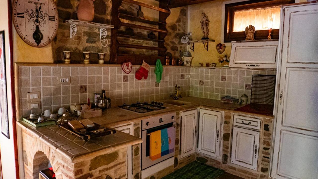 Il Casale Di Fiore Cannara Eksteriør bilde
