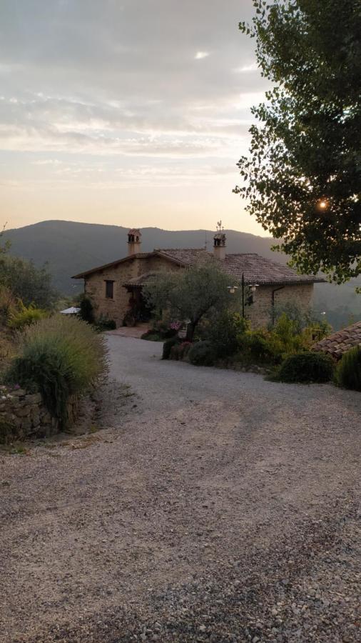 Il Casale Di Fiore Cannara Eksteriør bilde