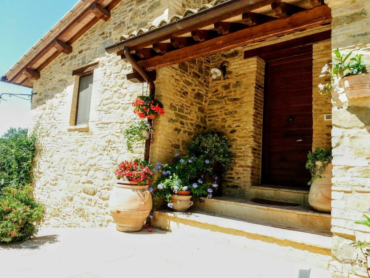 Il Casale Di Fiore Cannara Eksteriør bilde